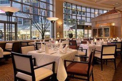 фото отеля Fairmont Waterfront