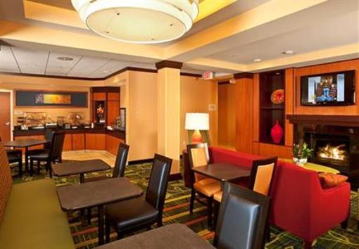 фото отеля Fairfield Inn & Suites by Marriott Portsmouth Exeter
