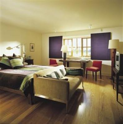 фото отеля Bailiffscourt Hotel