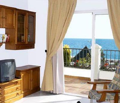 фото отеля Apartamentos Burriana Playa Nerja