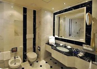 фото отеля Royal Garden Hotel Assago