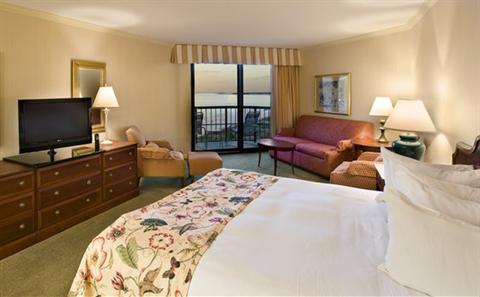 фото отеля Hilton Marco Island Beach Resort
