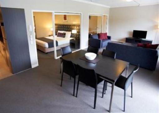 фото отеля Quest Campbelltown Serviced Apartments