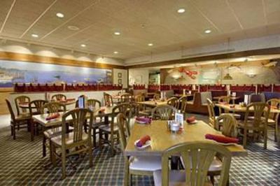 фото отеля Howard Johnson Plaza Portland