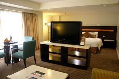 фото отеля Century Park Hotel Manila
