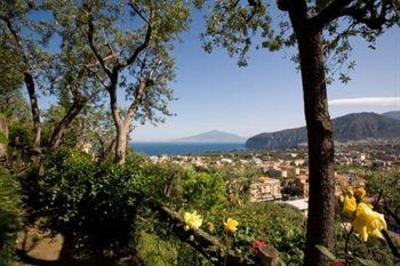 фото отеля Hotel Cristina Sant'Agnello