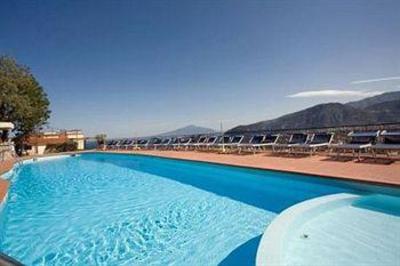 фото отеля Hotel Cristina Sant'Agnello