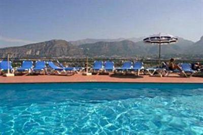 фото отеля Hotel Cristina Sant'Agnello