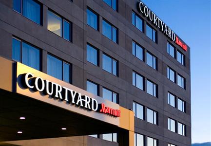 фото отеля Courtyard by Marriott Montreal Airport