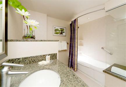 фото отеля Courtyard by Marriott Montreal Airport