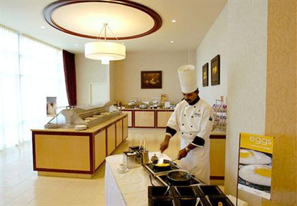 фото отеля Courtyard by Marriott Montreal Airport