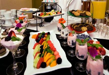 фото отеля Courtyard by Marriott Montreal Airport