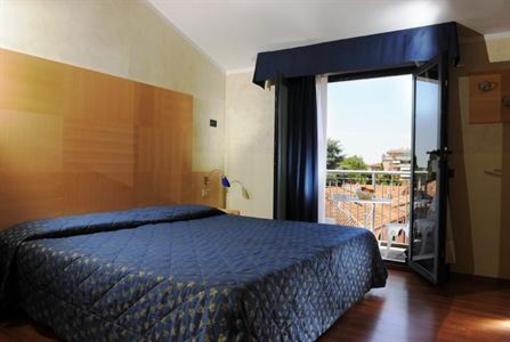 фото отеля Hotel Floris