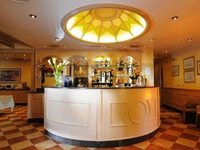 Hotel Floris