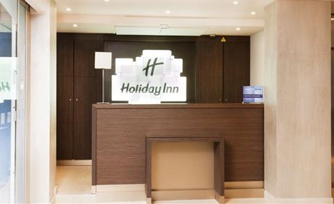 фото отеля Holiday Inn Garden Court Paris Elysees