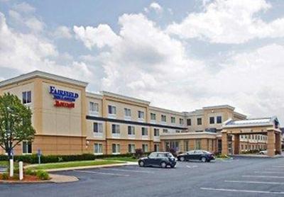 фото отеля Fairfield Inn & Suites by Marriott Hartford Airport