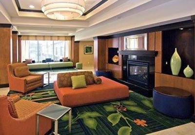 фото отеля Fairfield Inn & Suites by Marriott Hartford Airport