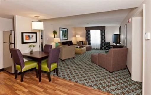фото отеля Homewood Suites Boston Canton