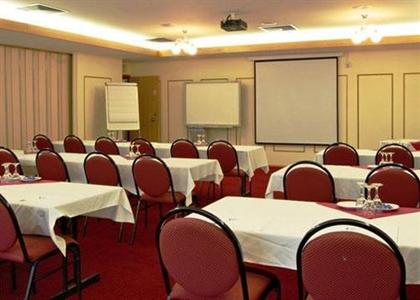 фото отеля Quality Inn Centre Point