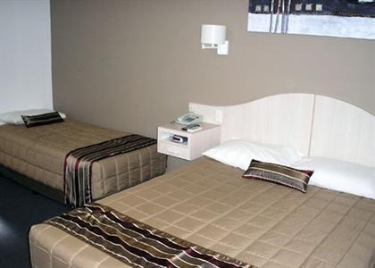 фото отеля Quality Inn Centre Point