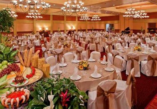 фото отеля Ogden Marriott