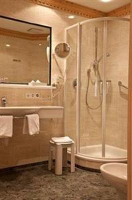 фото отеля BEST WESTERN Gruener Baum
