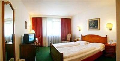фото отеля BEST WESTERN Gruener Baum