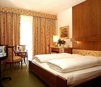 фото отеля BEST WESTERN Gruener Baum