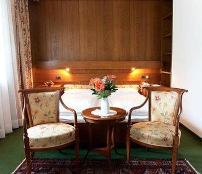 фото отеля BEST WESTERN Gruener Baum