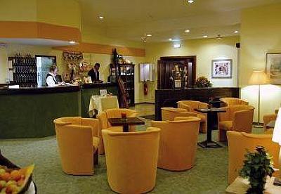 фото отеля Waldhotel Schaferberg Kassel