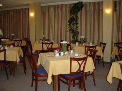 фото отеля Mistral Hotel Piraeus