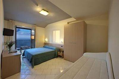фото отеля Hotel Cosmomare