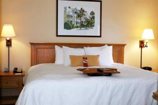 фото отеля Hampton Inn and Suites Charleston/Mt. Pleasant-Isle Of Palms