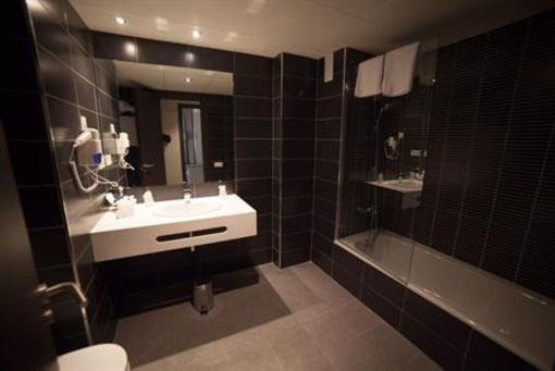фото отеля Brea's Hotel
