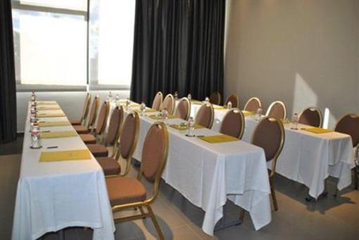 фото отеля Brea's Hotel