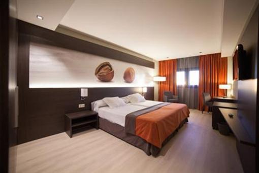 фото отеля Brea's Hotel