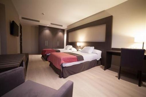 фото отеля Brea's Hotel