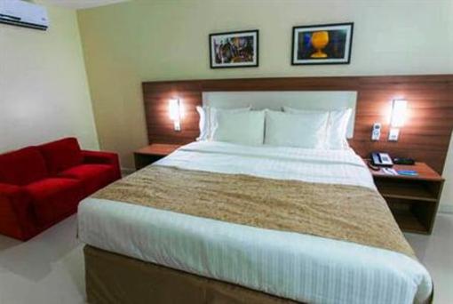 фото отеля Holiday Inn Exp Belem Ananinde