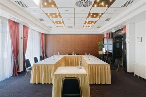 фото отеля Holiday Inn Minden