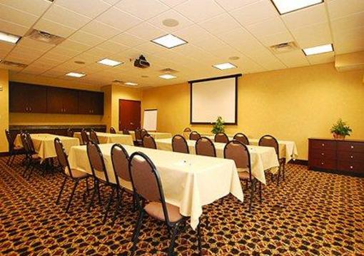 фото отеля Comfort Suites Manhattan