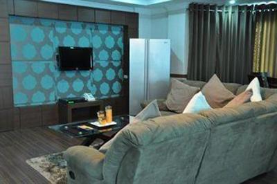 фото отеля Royal Hotel Angeles City
