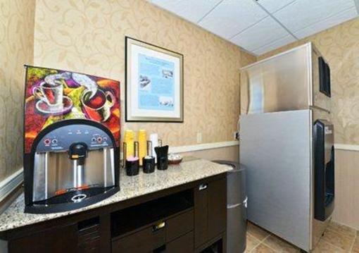 фото отеля Suburban Extended Stay Hotel Quantico