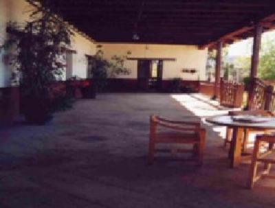 фото отеля Contepec-Michoacan: Instituto J.F.K.