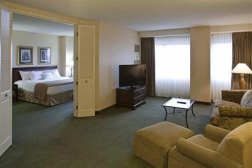 фото отеля Doubletree Guest Suites Columbus (Ohio)