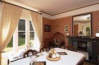 фото отеля Burcombe Manor