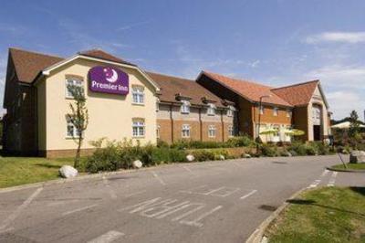 фото отеля Premier Inn Petersfield