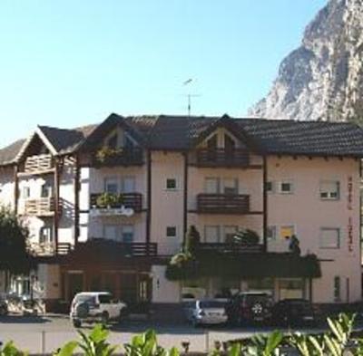 фото отеля Albergo Ideal Sarche di Calavino