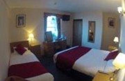 фото отеля King's Head Deal