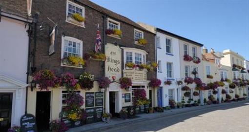 фото отеля King's Head Deal