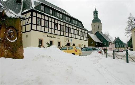 фото отеля Ratskeller Berghotel & Restaurant